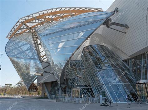 louis vuitton fundacja|Louis Vuitton foundation construction.